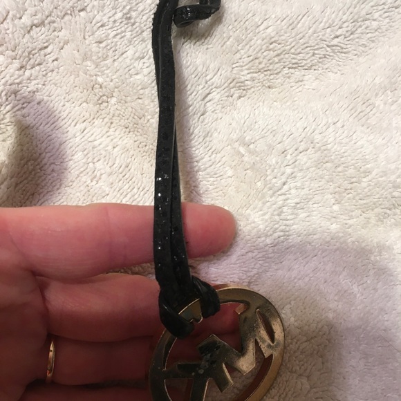 Michael Kors MK Charm Hang Tag Gold Tone Keychain Key Fob Charm - Picture 7 of 9